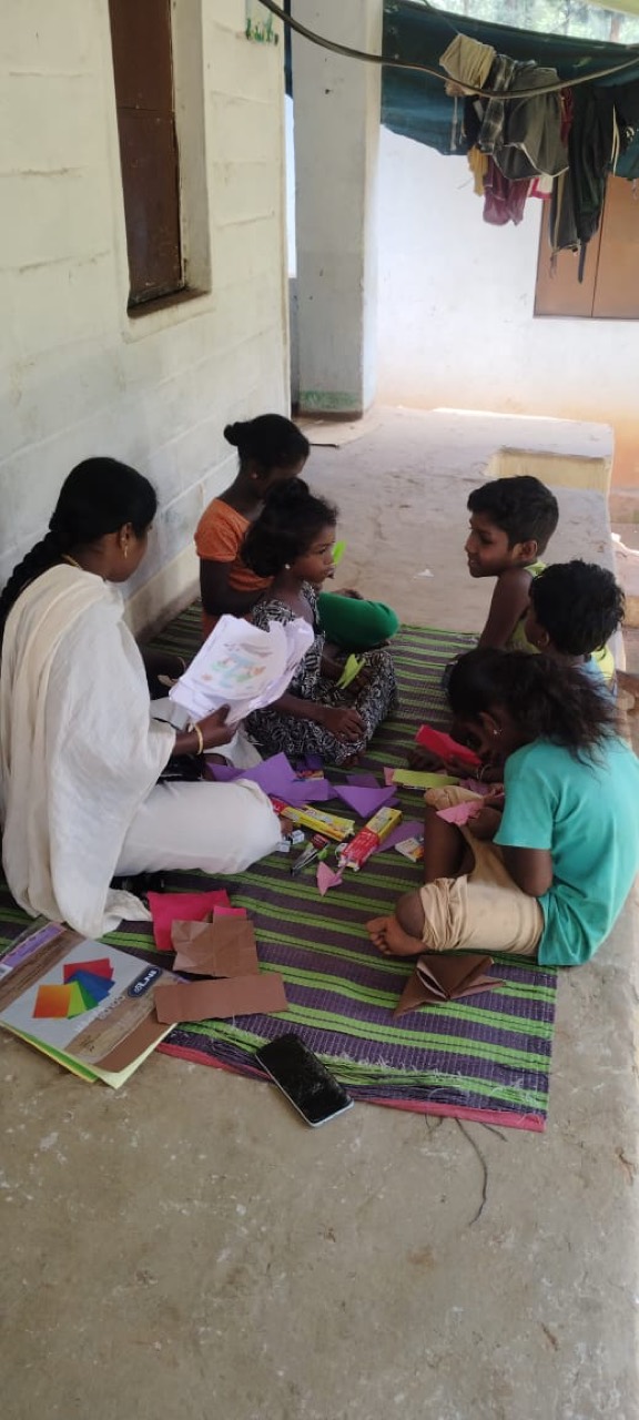 Children at the Kollivayal village learning centre